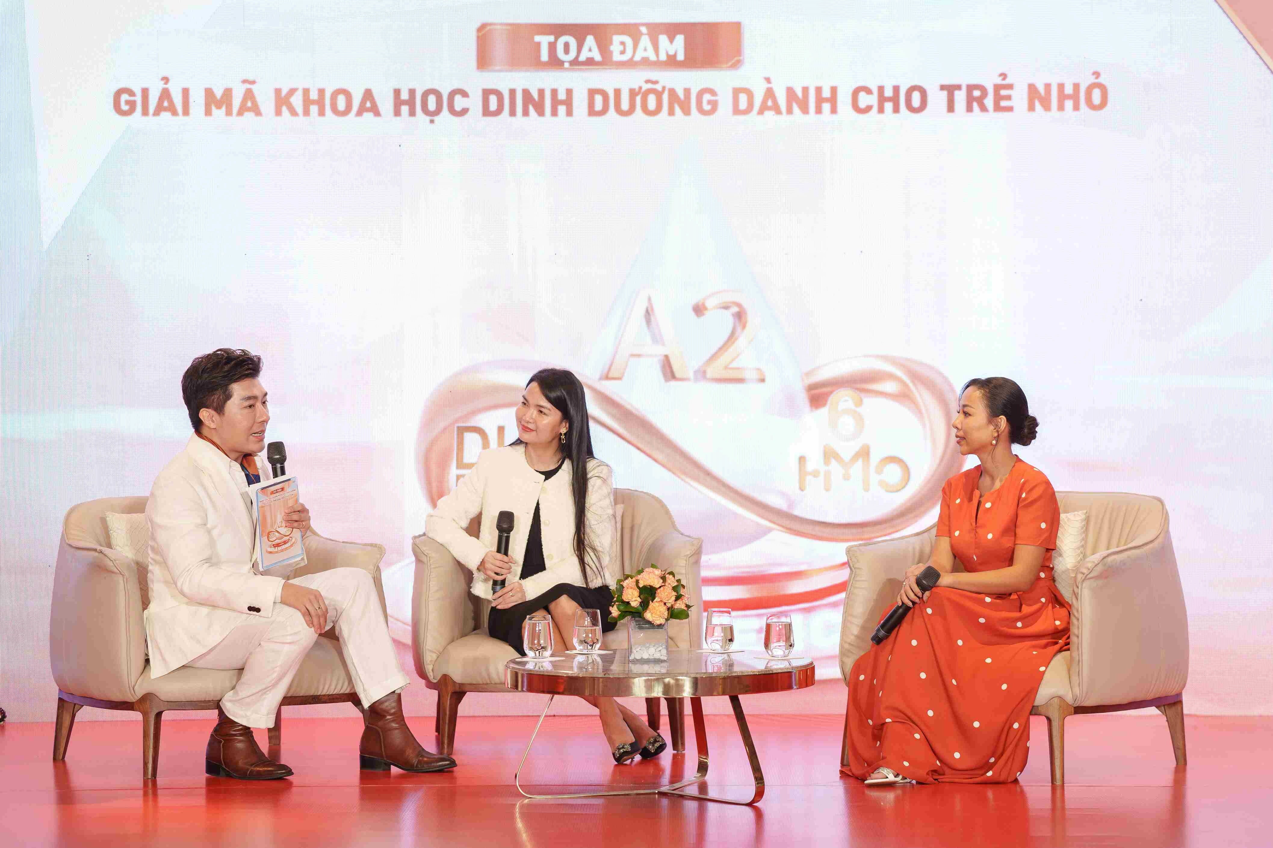 Thông qua tọa đàm, các bậc phụ huynh sẽ được cập nhật xu hướng chăm sóc cho con bằng khoa học dinh dưỡng, tối ưu lợi thế đầu đời cho con