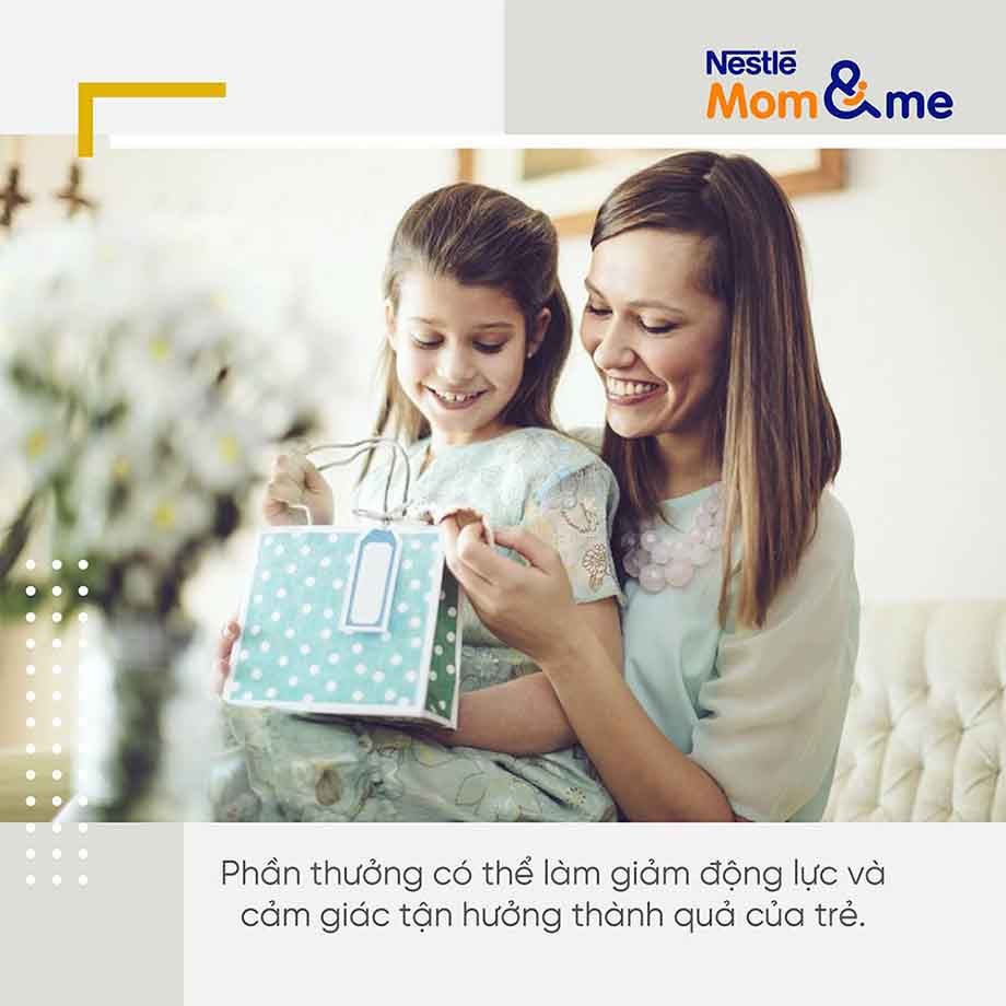 Phần thưởng có thể làm giảm động lực và cảm giác tận hưởng thành quả của trẻ