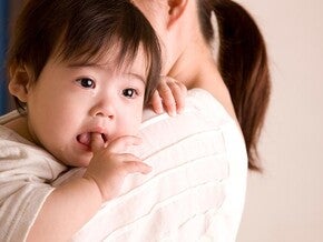 Vượt qua cảm giác có lỗi khi làm mẹ