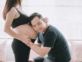 Bánh ăn dặm GERBER PUFFS vị Dâu Táo