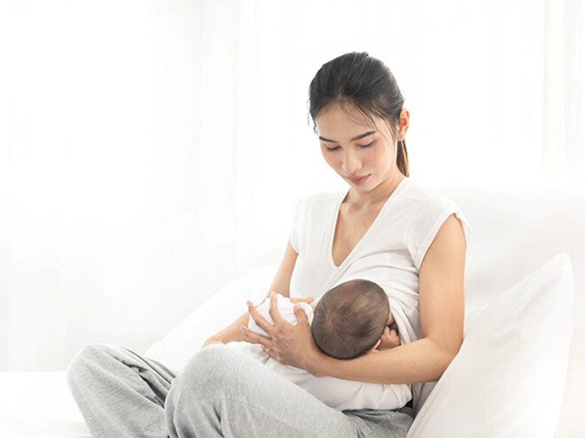 Lợi ích tuyệt vời khi nuôi con bằng sữa mẹ Lợi ích tuyệt vời khi nuôi con bằng sữa mẹ