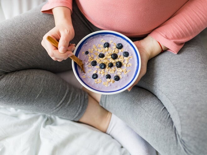 Bà bầu kiêng ăn gì để tốt cho sức khỏe là quan tâm của nhiều người Bà bầu kiêng ăn gì để tốt cho sức khỏe là quan tâm của nhiều người