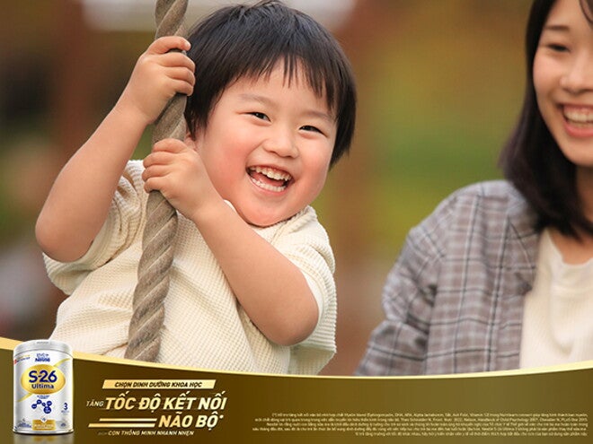 Dinh dưỡng khoa học Nestlé S-26 Ultima 3 từ Thụy Sĩ giúp con thông minh nhanh nhẹn, bố mẹ hãy cùng Nestlé Mom & Me khám phá nhé! Dinh dưỡng khoa học Nestlé S-26 Ultima 3 từ Thụy Sĩ giúp con thông minh nhanh nhẹn, bố mẹ hãy cùng Nestlé Mom & Me khám phá nhé!